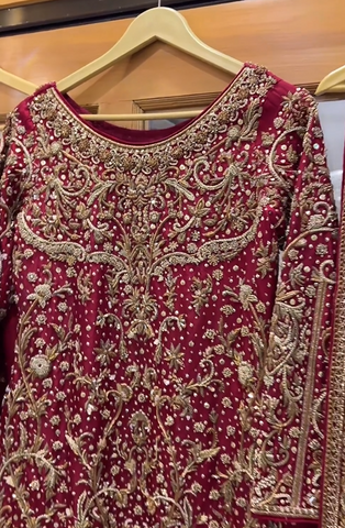 Sitara-e-Naz: Draped in Regal Elegance Sitara-e-Naz: Draped in Regal Elegance